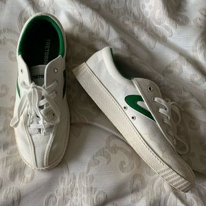 tretorn nyliteplus white sneakers